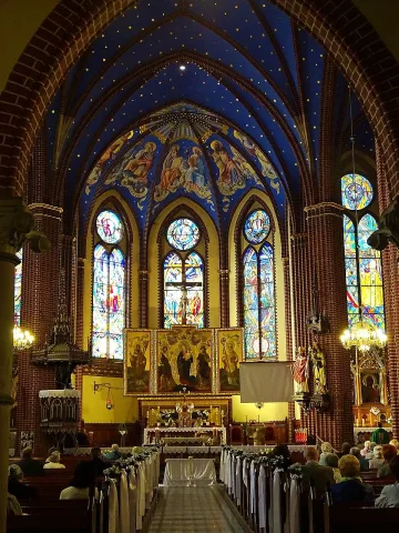 Светъл понеделник е! Момците „поливат“ момите с вода