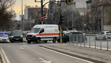 Екшън в София. Хвърчат линейки