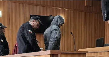 Шокиращи разкрития за полицая, задържан за детско порно