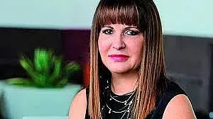 Жени Живкова отсече! Връща легенда на соца