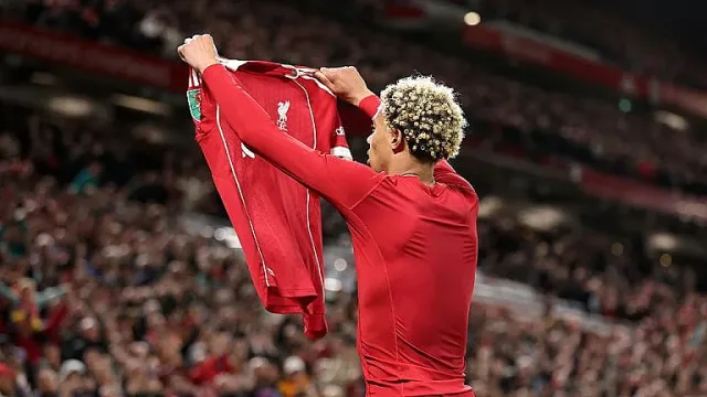 Ужасните прогнози за звезда на Франция и Ливърпул се сбъднаха