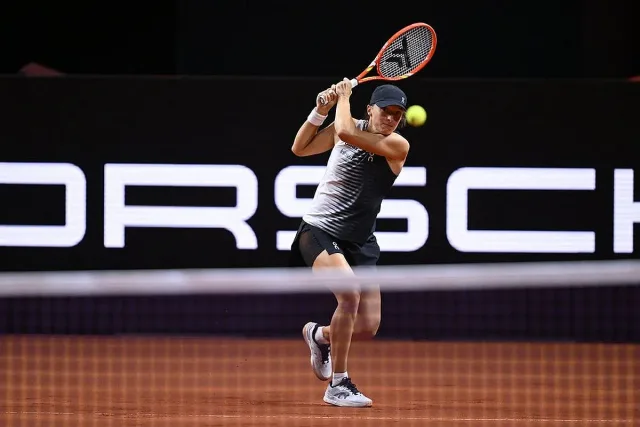 Ига Швьонтек тръгна уверено в Щутгарт, Андреева и Сьонмез разтърсиха схемата