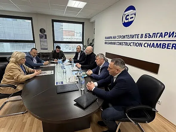 ДПС се срещна с Камарата на строителите в България
