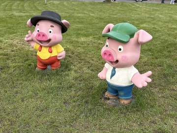 Подарък за най-малките: приказни герои в парк „Опела“