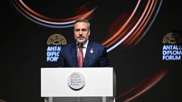 Хакан Фидан: Пулсът на дипломацията бие в Анталия