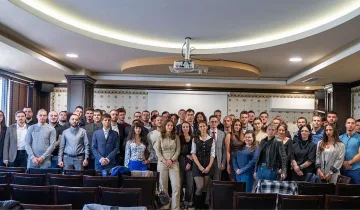 "Възраждане" с призив към младите! Защо трябва д агласуват