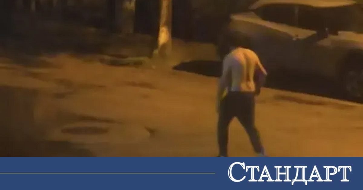 Кошмар в наш град! Полугол броди като призрак и тормози хората