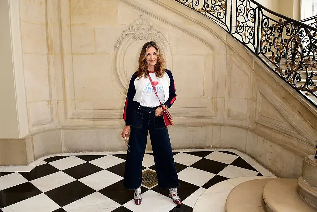 Известна актриса почина в басейн, намериха я в йога поза