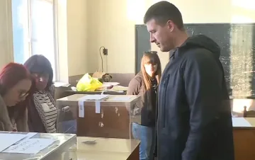 Лидерът на „Величие“ даде вота си и отправи остри послания