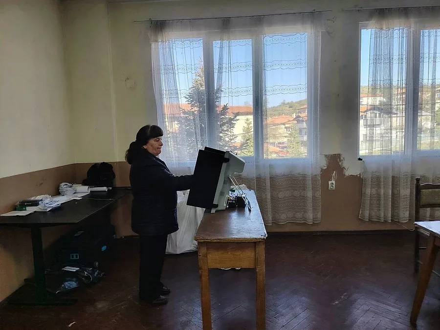 Ето кое е селото рекордьор по най-дълъг избирателен списък