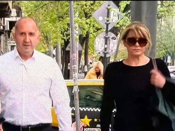 Десислава Радева плътно до съпруга си