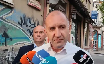 Франс прес: Историческа победа за Радев, България влиза в нов политически етап