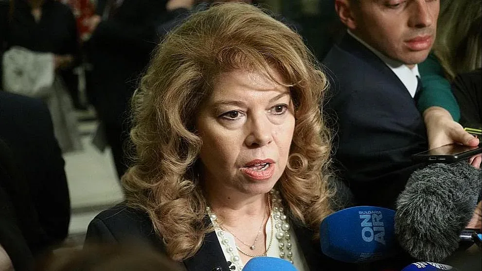 Йотова проговори за изборите, 52-рото НС и БСП