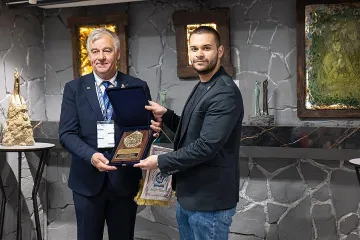 Световни полицаи се дивят на творби от Ставри Калинов