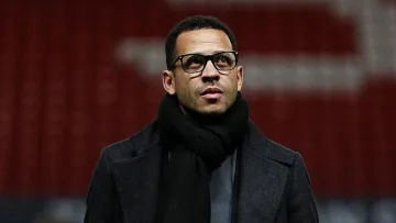 Махат ли Челси измисления си треньор?