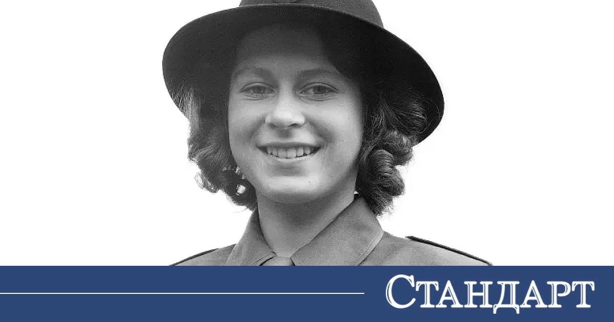 12 снимки на Кралица Елизабет като тийнейджърка