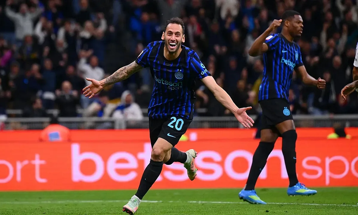 Интер възкръсна от 0:2 и е на финал за Купата на Италия