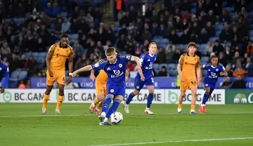 Исторически срив! Лестър се смъкна до трета дивизия