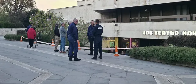 Детето от НДК остава в критично състояние след спешна операция 