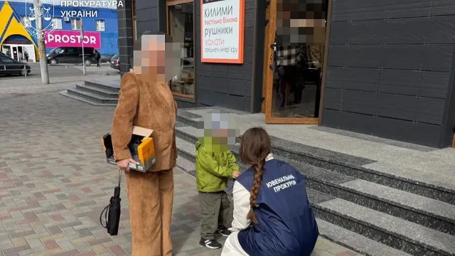 Майка опита да продаде 6-годишния си син за 25 000 долара