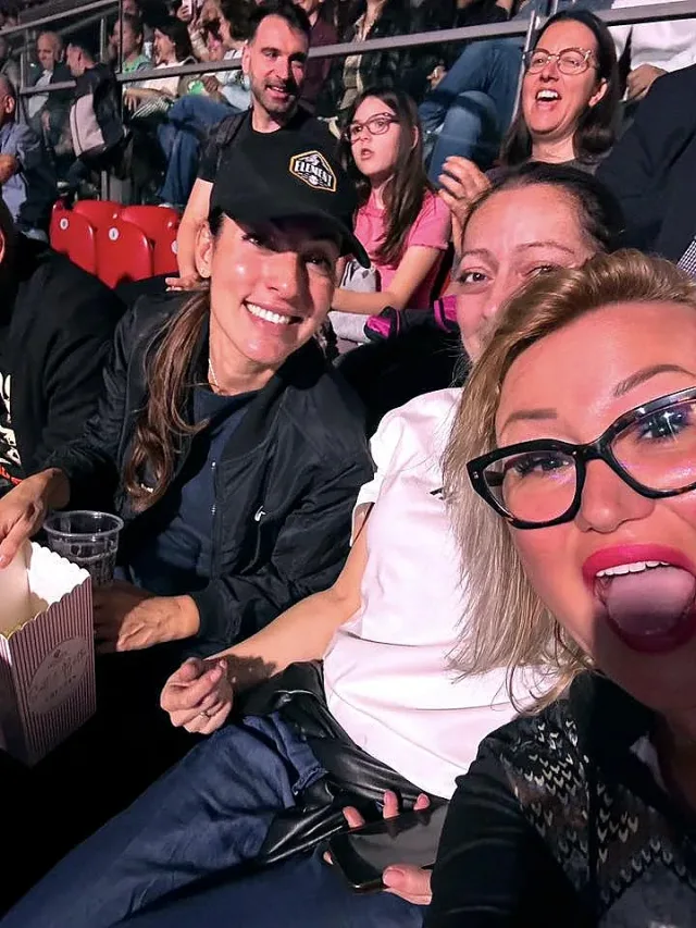 Ерос Рамацоти пее Бангаранга, Ивет Лалова го аплодира 