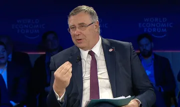 Голяма опасност за Франция. Предупреждение от шефа на ТOTAL