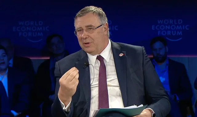 Голяма опасност за Франция. Предупреждение от шефа на ТOTAL