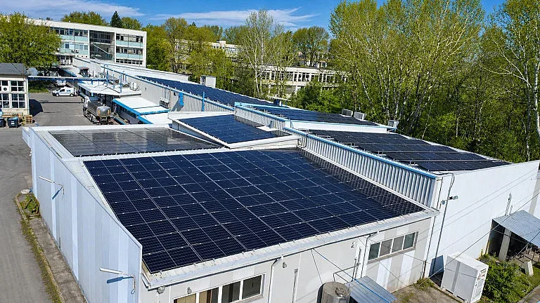 Мощна компания преобразява беден град. Голяма инвестиция