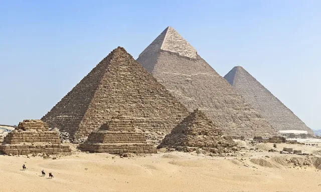 Вратата, която не трябва да съществува! Нова мистерия в Хеопсовата пирамида