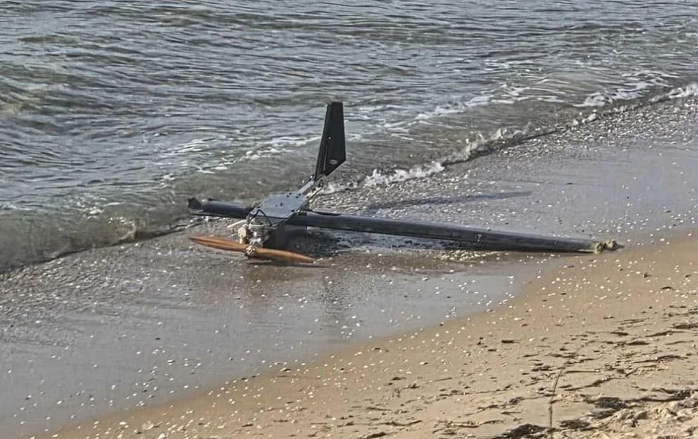 Дронове на плажа. Военните накрак