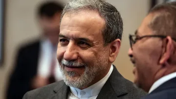 Иран с извънреден ход! Арагчи отива при Путин