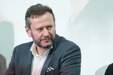 Министър Милошев със силни думи към проф. Бетани Хюз