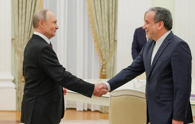 Путин застана зад Иран, докато Техеран прави неочакван ход