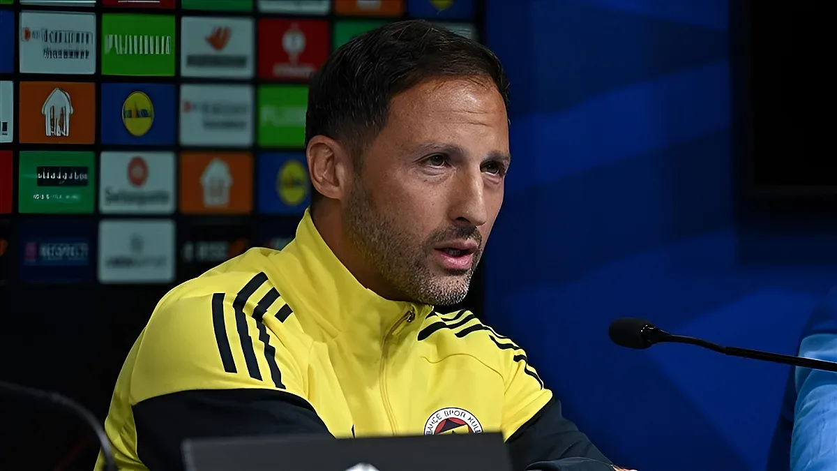 Край на ерата Тедеско във Фенербахче след болезнено 0:3