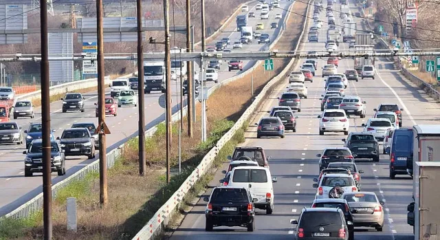 Шофьорите ликуват! Ремонтират част от "Хемус" за първи път от 25 години