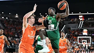 Фенербахче прегази Жалгирис, Панатинайкос оцеля в трилър