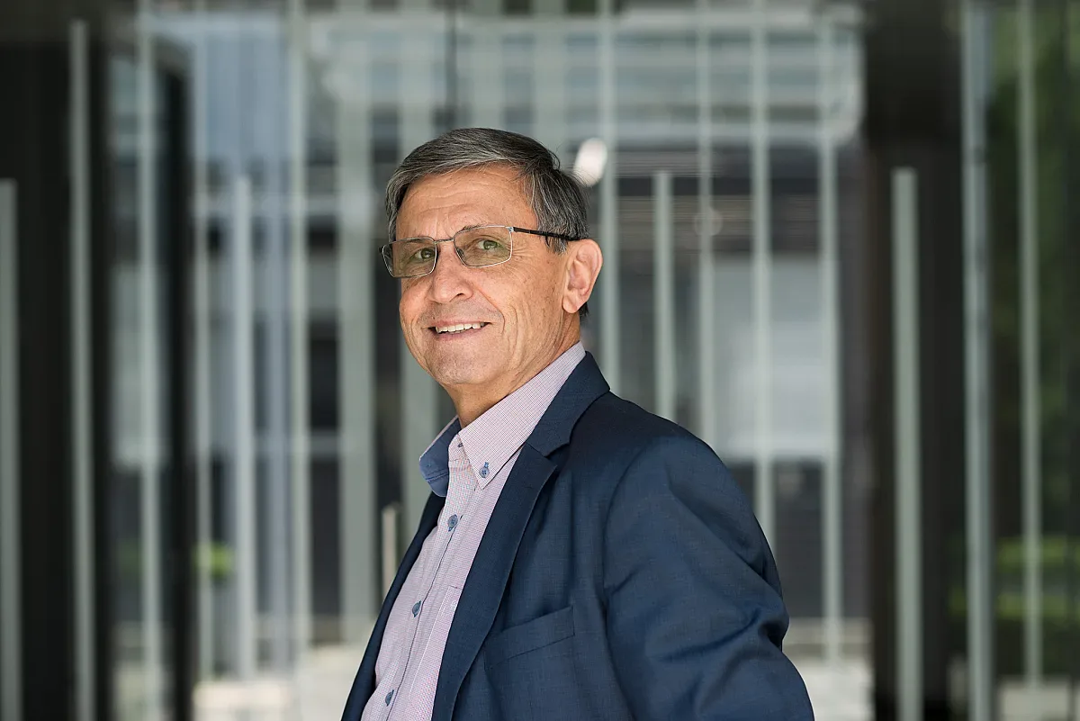 Регулаторният картел след  спирането на „ДаллБогг“ отприщи  ценови шок в застраховането