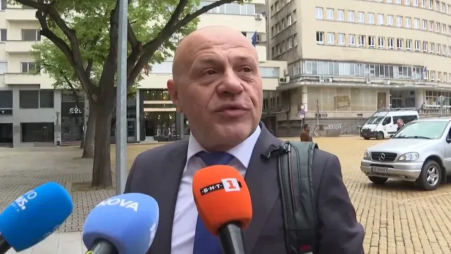 Томислав Дончев очерта битката - кабинет и бюджет на първа линия