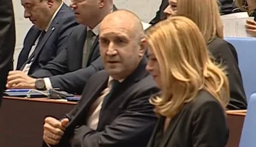 Радев влезе в парламента. Обяви първата задача