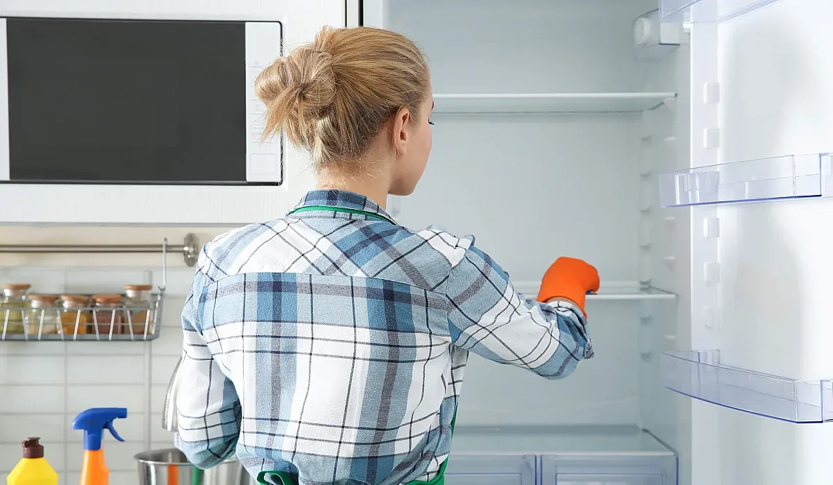 Един трик за почистване на хладилника от 1959 г. е актуален и днес