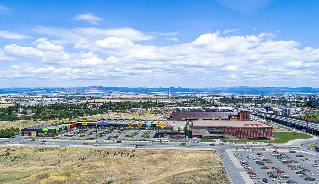 Софийски квартал се изстрелва в небето. Златна инвестиция