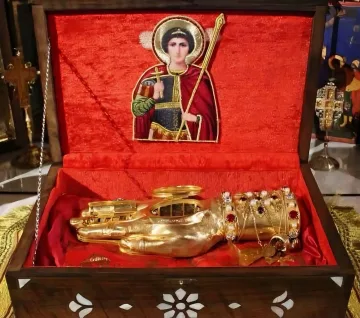 Бургас посреща мощи на свети великомъченик Георги Победоносец