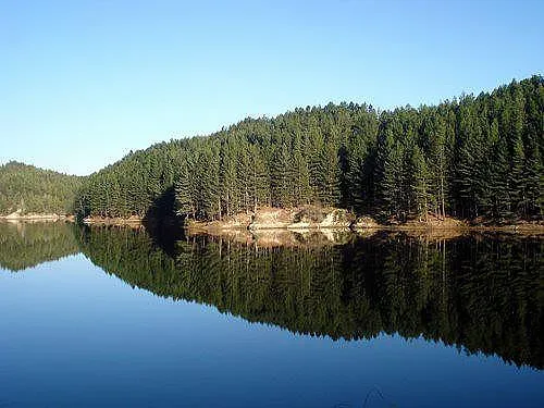 Идея за разходка около София! Селце пази живописен язовир