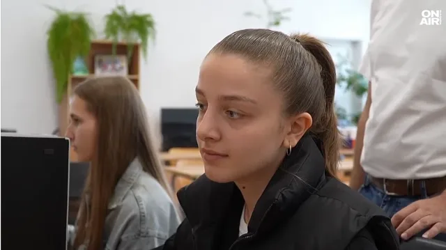 Две ученички на световен финал, трябват им 7000 евро, за да пътуват