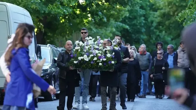 Брутално! Взрив по време на поклонение