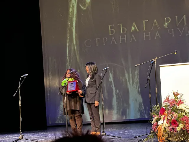Спектакълът в Бургас! Регионална библиотека "Пейо Яворов“ с високо отличие  