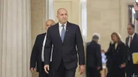 Големият ден! Радев обявява министрите
