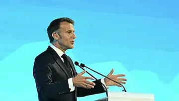 Кавказката авантюра на Макрон. Арменски овации и турски шамар