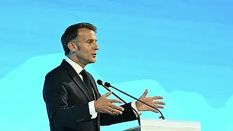 Кавказката авантюра на Макрон. Арменски овации и турски шамар