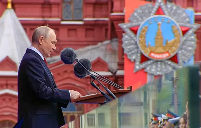 Путин с остра реч на Парада на победата